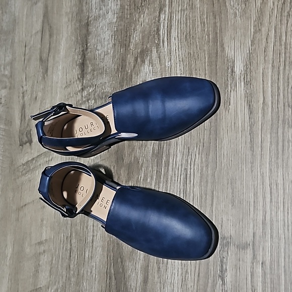JOURNEE COLLECTION LORETA LOAFERS 6M - Picture 1 of 11